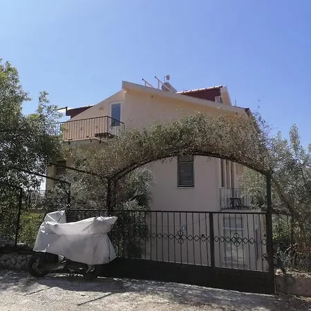 Апартаменты The Tulip *